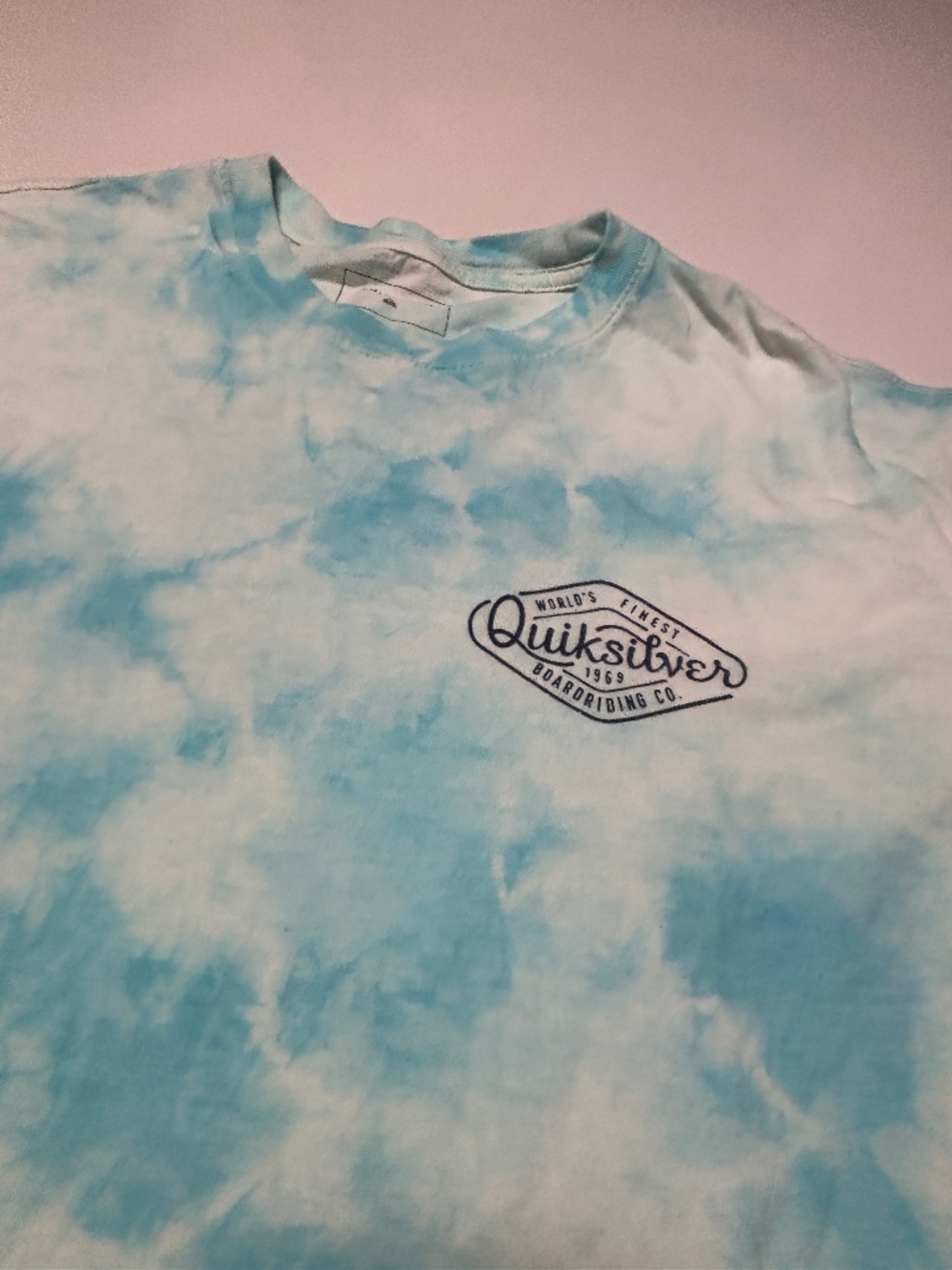 Mens Quiksilver Blue and White Tie Dye Graphic T-Shirt Size XL